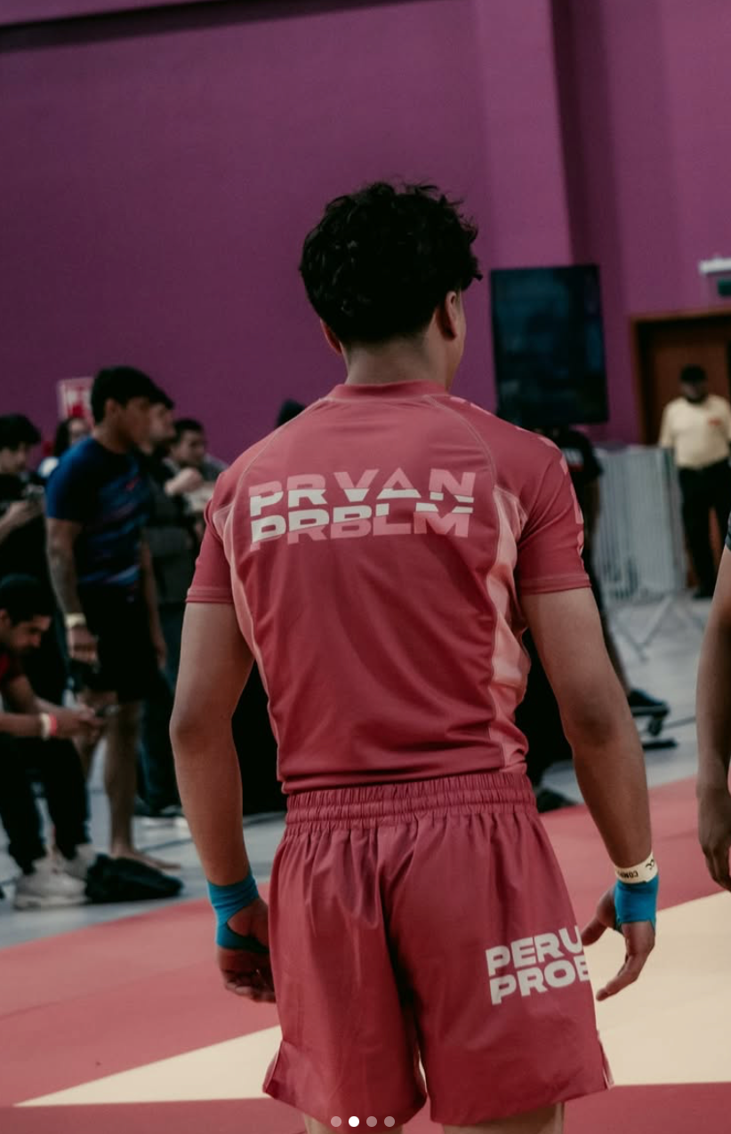 LIMITED EDITION - PINKY CHOKE PERUVIAN PROBLEM SHORT SLEEVE RASH GUARD