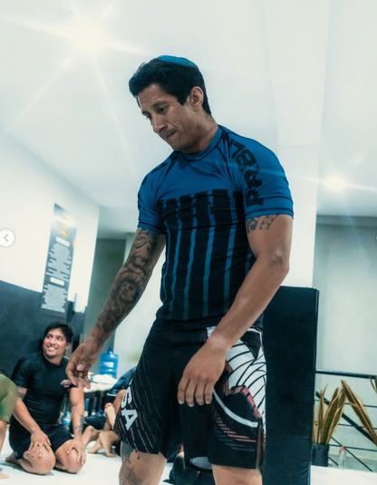 LIMITED EDITION - BLUE RANK PERUVIAN PROBLEM RASH GUARD