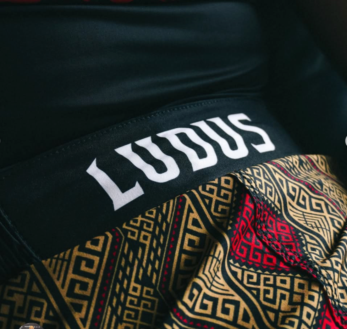 AMARU FIGHT SHORTS LIMITED EDITION